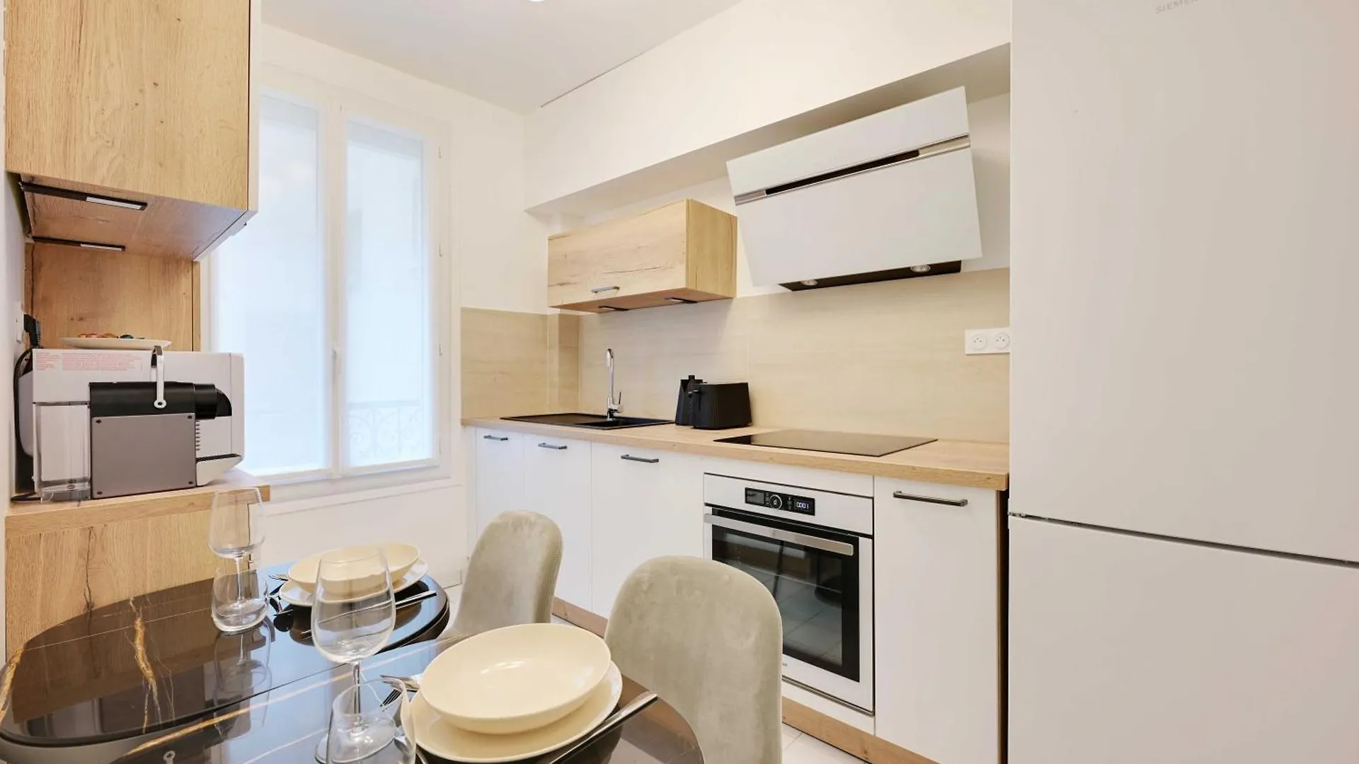 Charming Apartment -1Br-2P- Batignolles Paris France